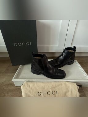 Gucci Black Leather Chukka Boots